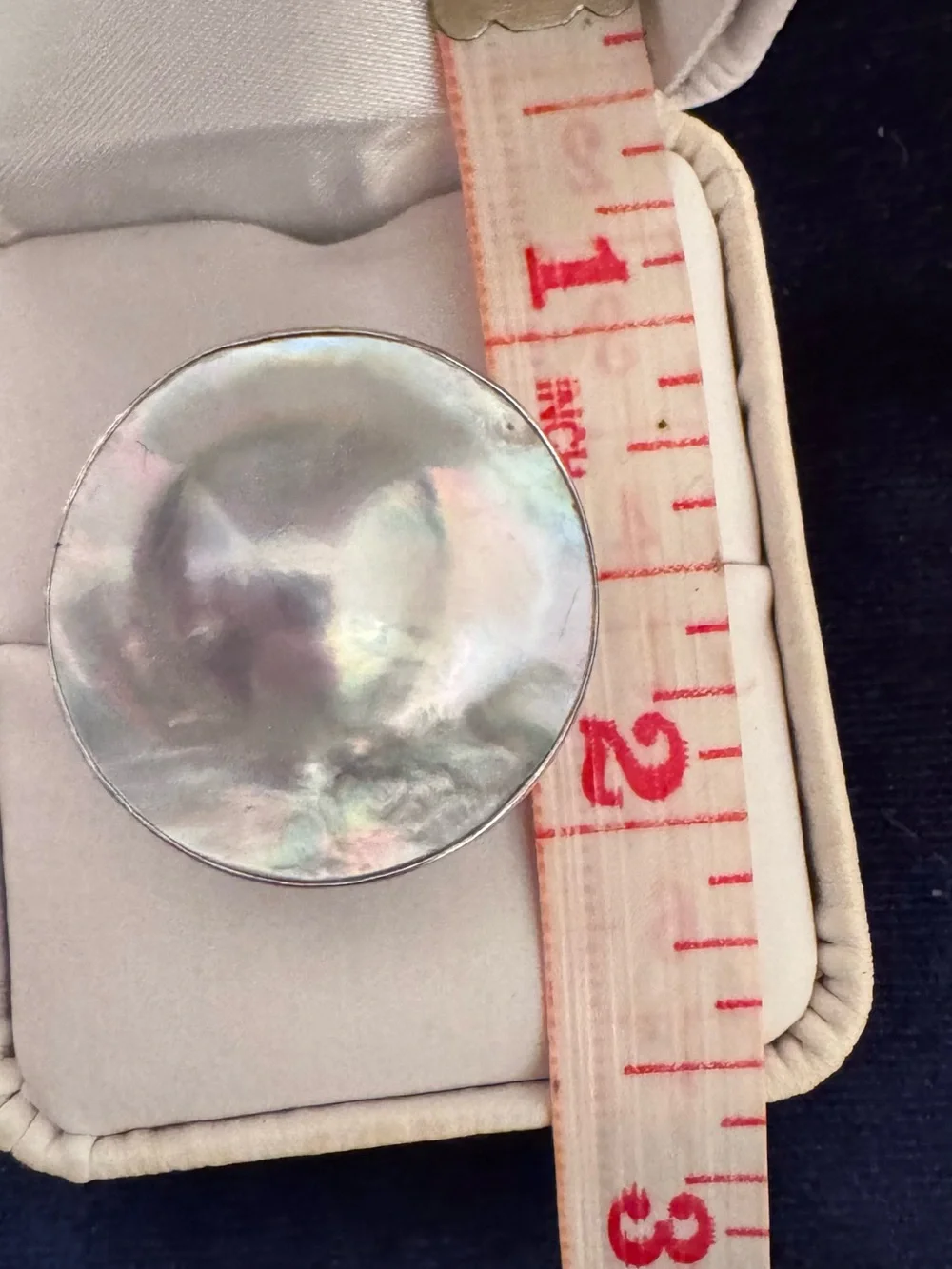 Mabe Pearl Dome Ring - WOW Iridescent